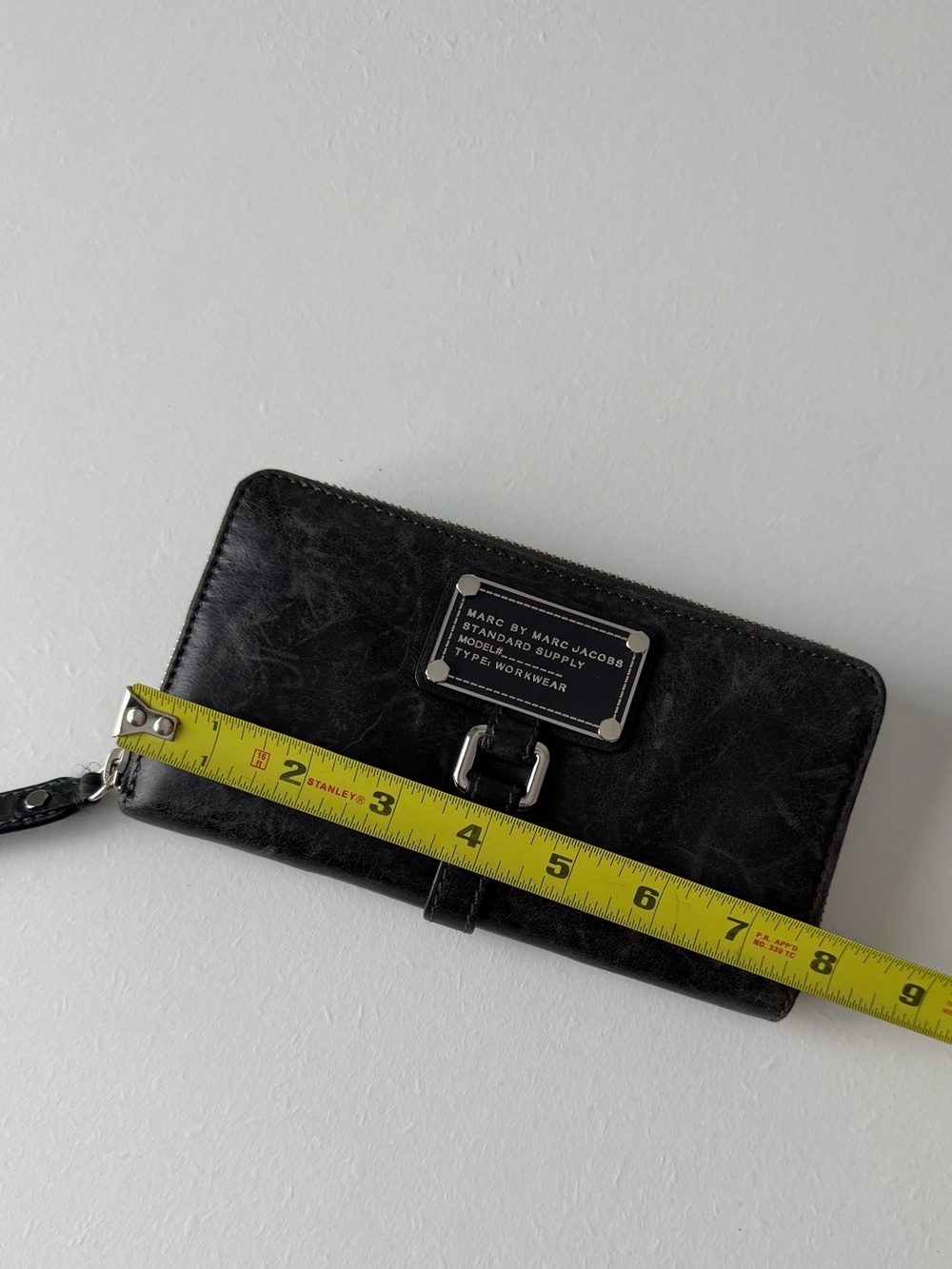 Marc Jacob’s Leather Wallet - Picture 5 of 6